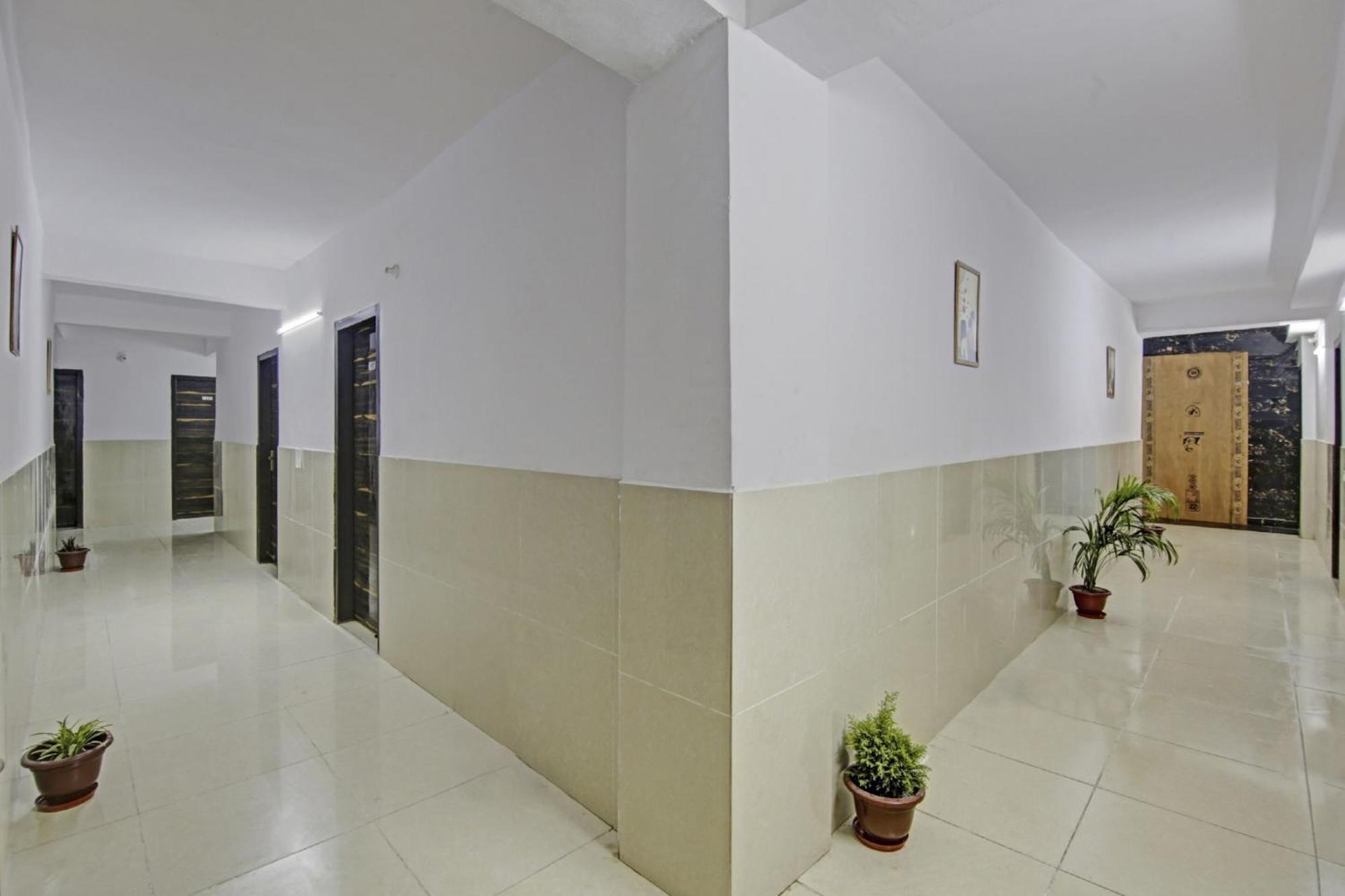 Hotel Green Olive Нью-Дели Экстерьер фото